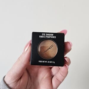 NIB MAC Jingle Ball Bronze Frost Eye Shadow